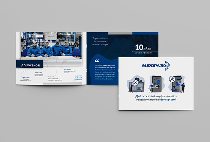Diseño de dossier A5 para empresa informática
